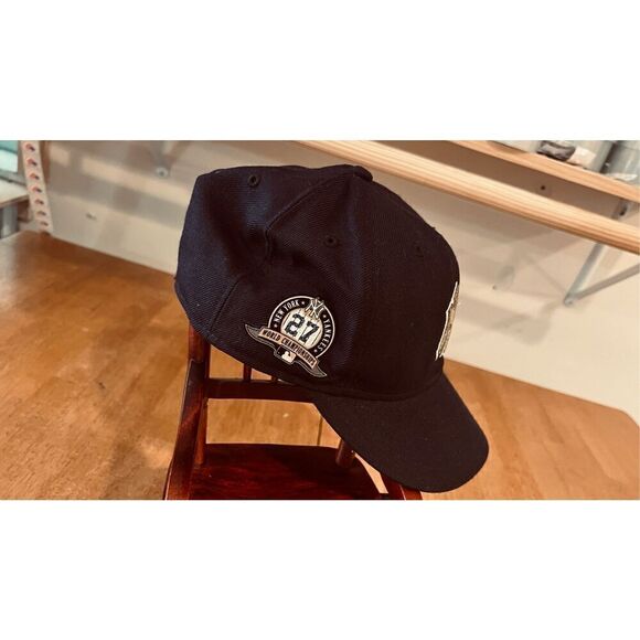 New York Yankees 59Fifty Official Baseball Cap Hat  Size 7 1/8 - Picture 2 of 10